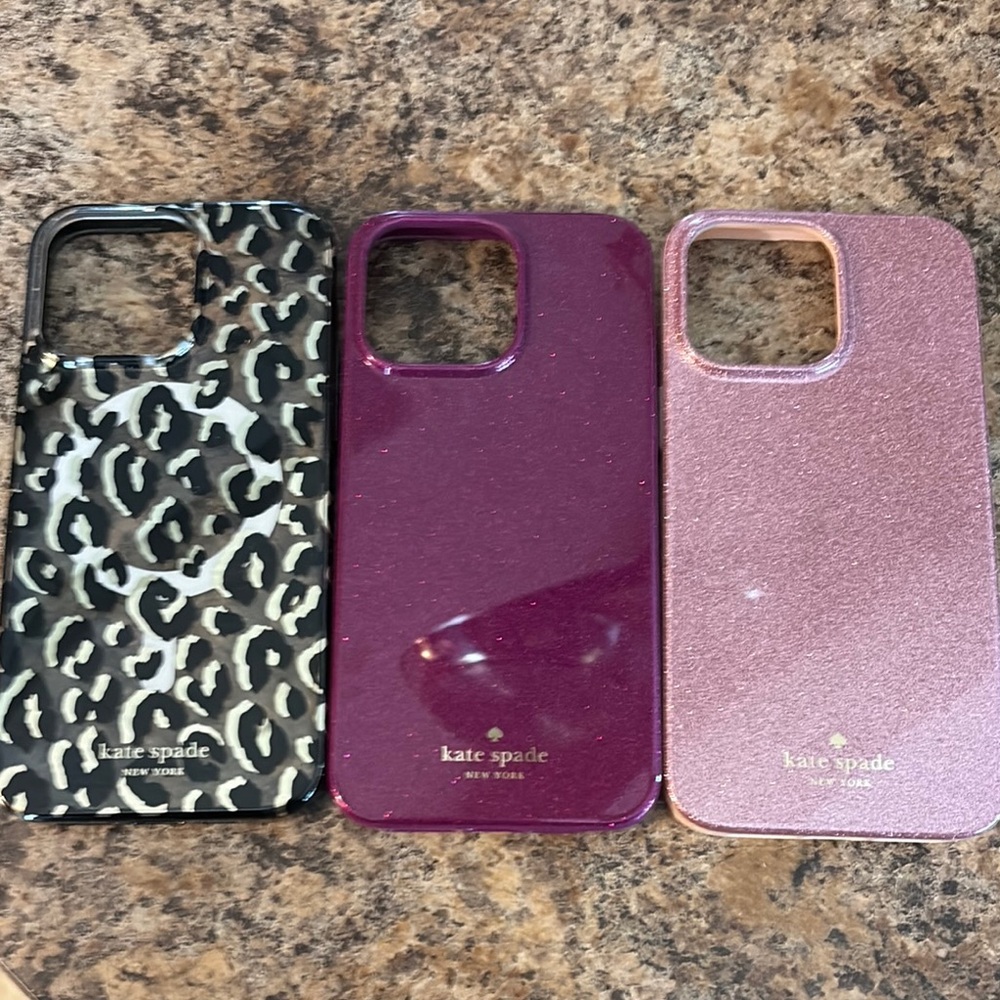 Kate Spade iPhone Cases Protective and Stylish IPHONE 15 PROMAX CASES.